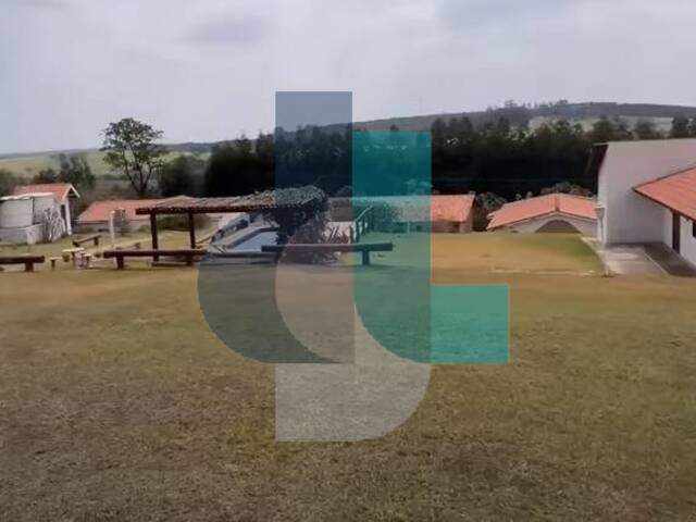 #459 - Casa para Venda em São Pedro - SP - 2